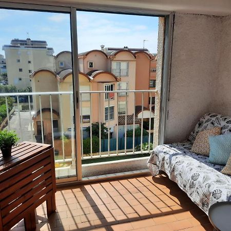 Апартаменти Sur Le Port, Studio Avec Vue Sur La Marina Грюїссан Екстер'єр фото
